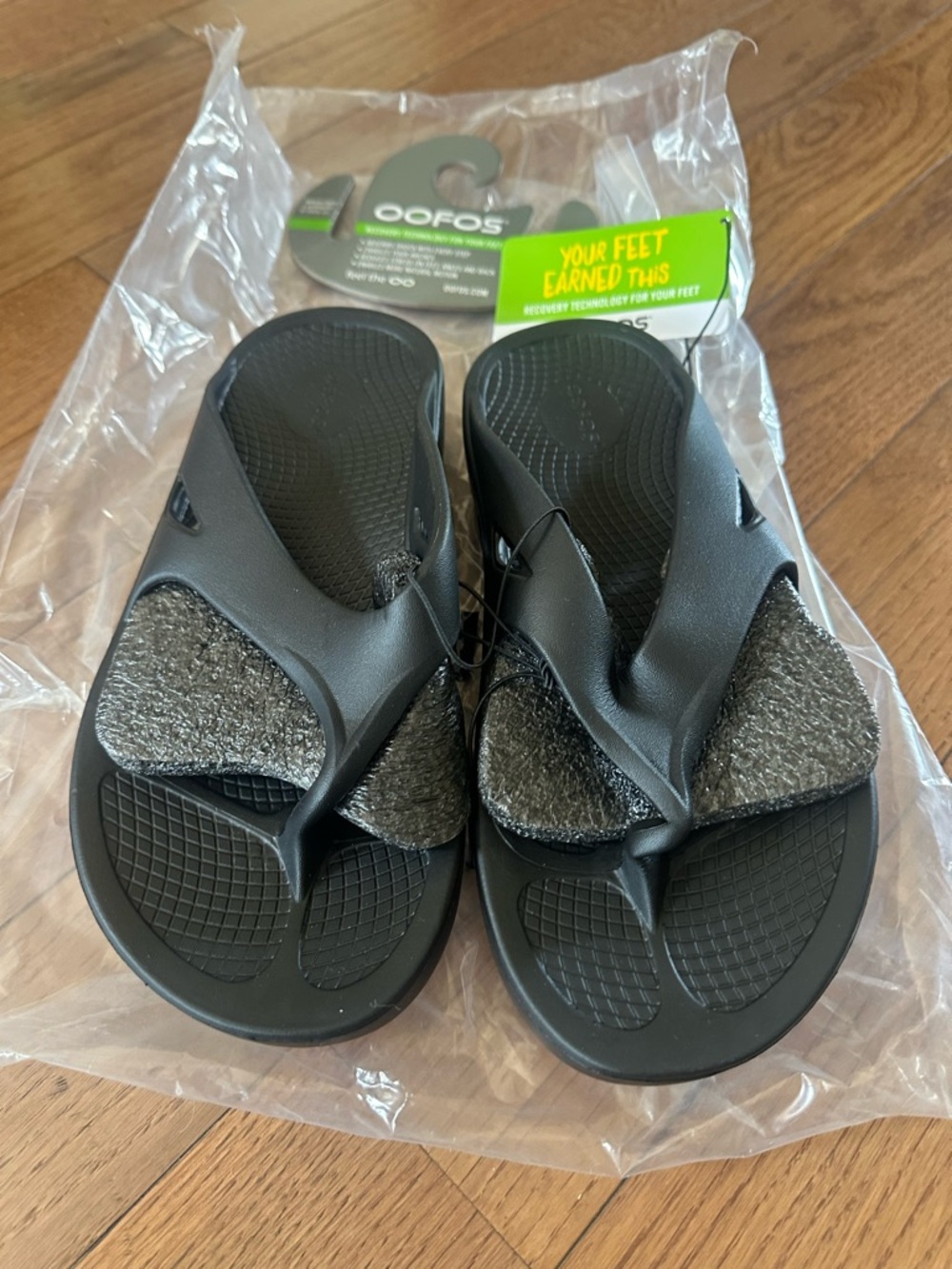 OOFOS OORIGINAL SANDAL NWT - Picture 7 of 14